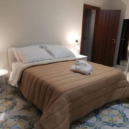 Hotel Il Sogno Srls Airola Esterno foto
