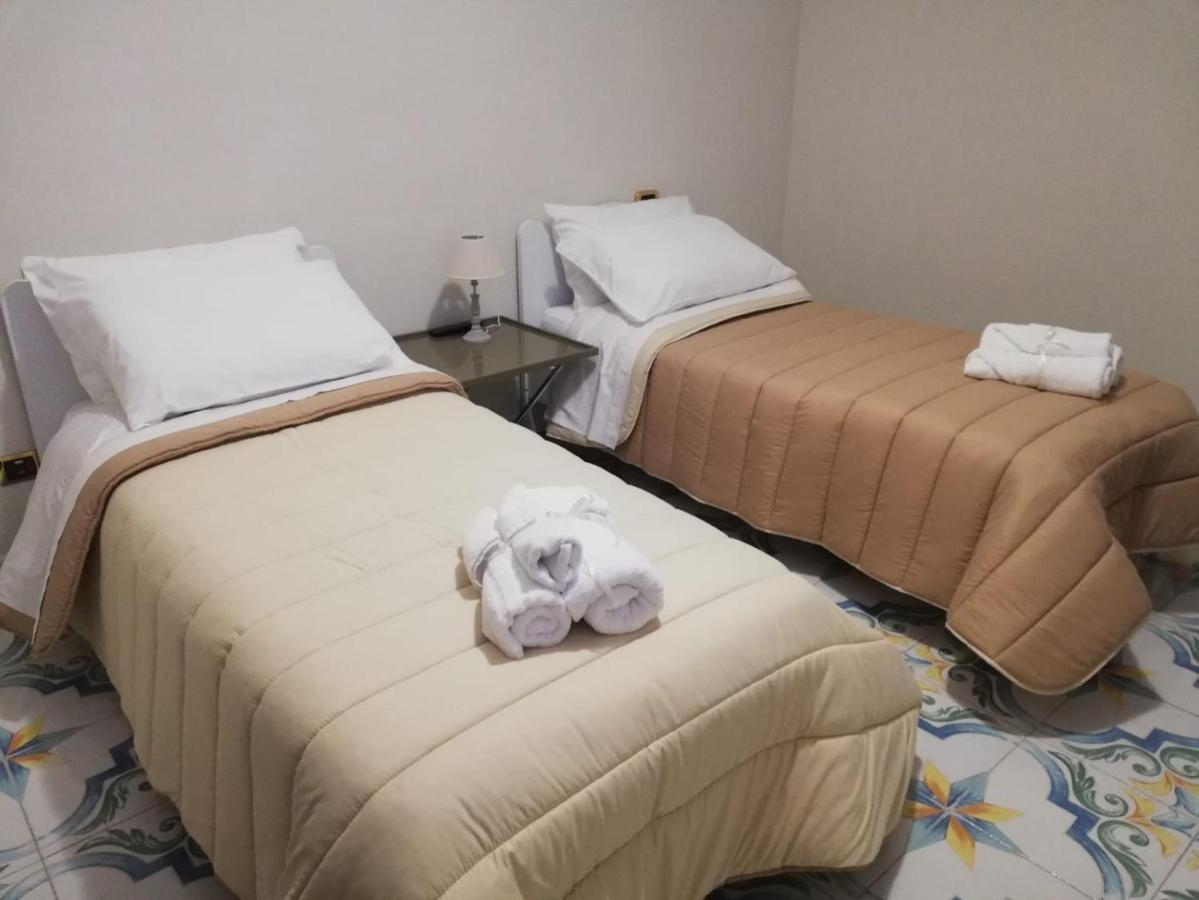 Hotel Il Sogno Srls Airola Esterno foto