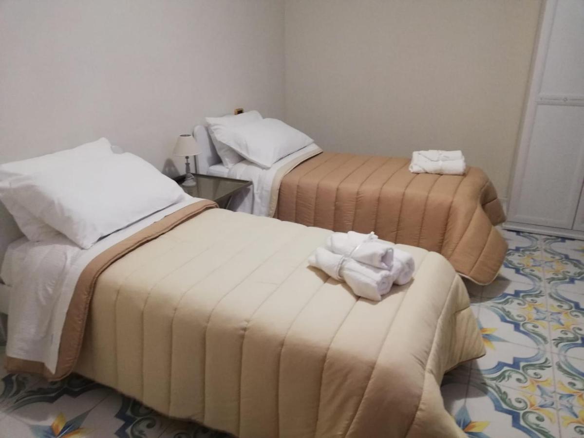 Hotel Il Sogno Srls Airola Esterno foto