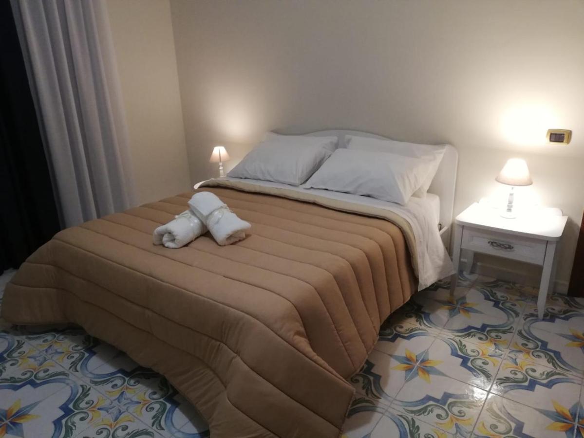 Hotel Il Sogno Srls Airola Esterno foto