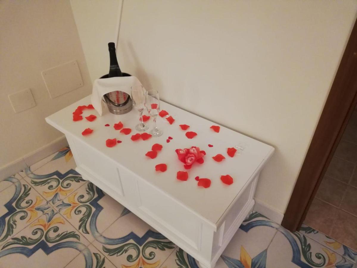 Hotel Il Sogno Srls Airola Esterno foto
